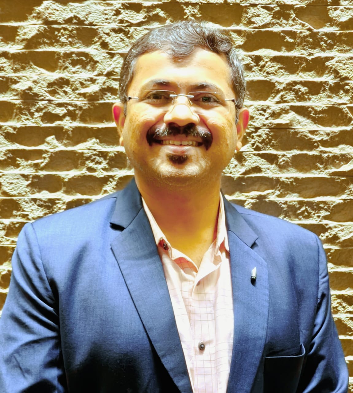 Dr Nakul Vanjari